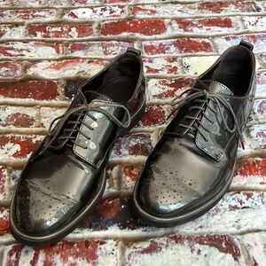 * AGL attilio giusti leombruni dark gray patent loafers